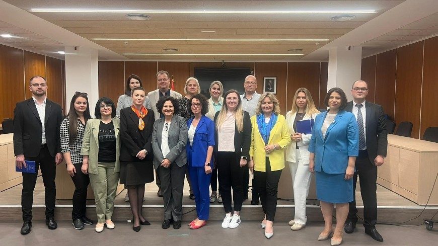 Une délégation moldave de professionnel·les de la lutte contre la violence à l'égard des femmes et la violence domestique en visite en Espagne