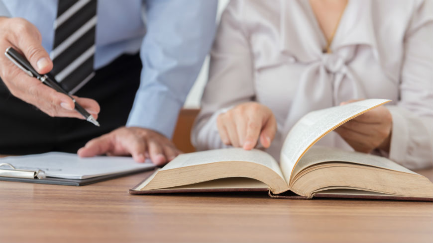 Conclusions, constats et rapports ad hoc