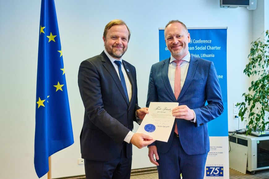Iceland ratifies the revised European Social Charter