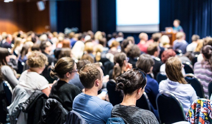 Débat public « Jeunesse, Ukraine, Europe : Le passage à l'âge adulte en temps de guerre. Comment la politique européenne de la jeunesse peut-elle s'adapter ? » se tiendra à Strasbourg