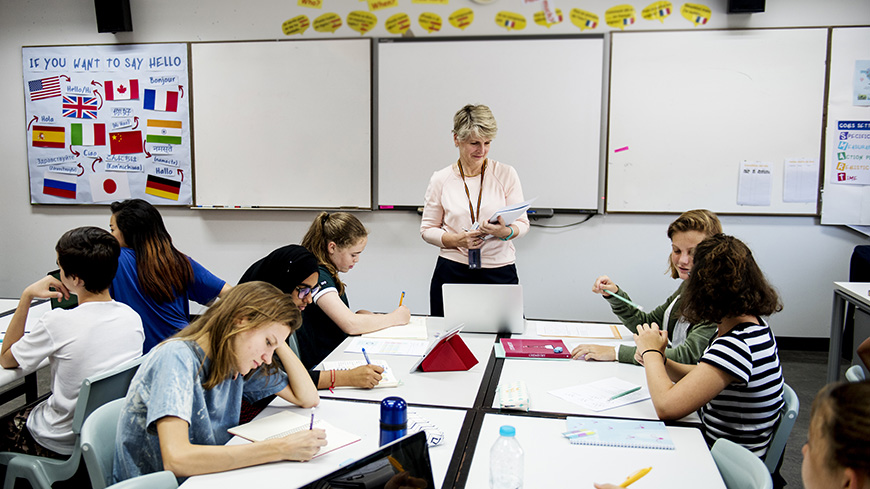 L’IA et l’apprentissage plus approfondi dans l’enseignement des langues, ouvrir des perspectives aux utilisateurs des langues des signes: le Centre européen pour les langues vivantes lance de nouveaux projets pour 2024-2027