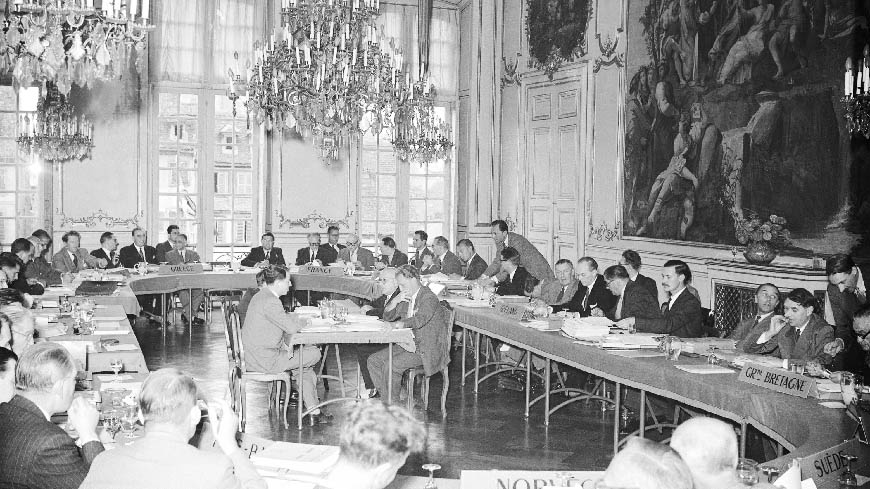 8 de agosto de 1949: primera reunión del Comité de Ministros