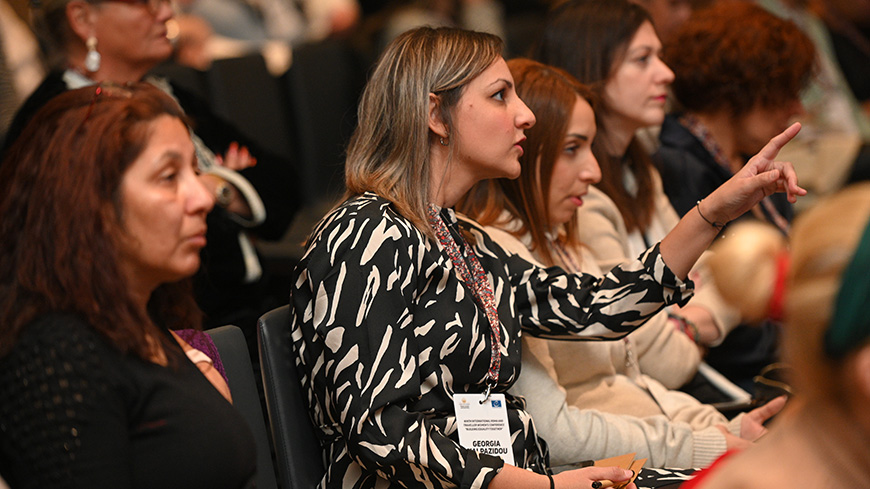 Il Vice Segretario generale si rivolge alla conferenza delle donne rom e viaggianti a Skopje