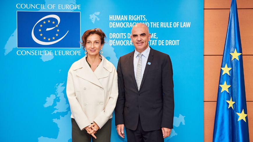 Le Secrétaire Général Alain Berset avec Audrey Azoulay, Directrice Générale de l'UNESCO