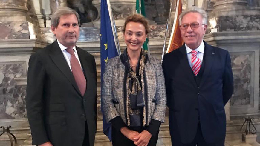 Johannes Hahn, Commissario UE, Marija Pejčinović Burić, Segretario geneale del Consiglio d'Europa, e Gianni Buquicchio, Presidente della Commissione di Venezia