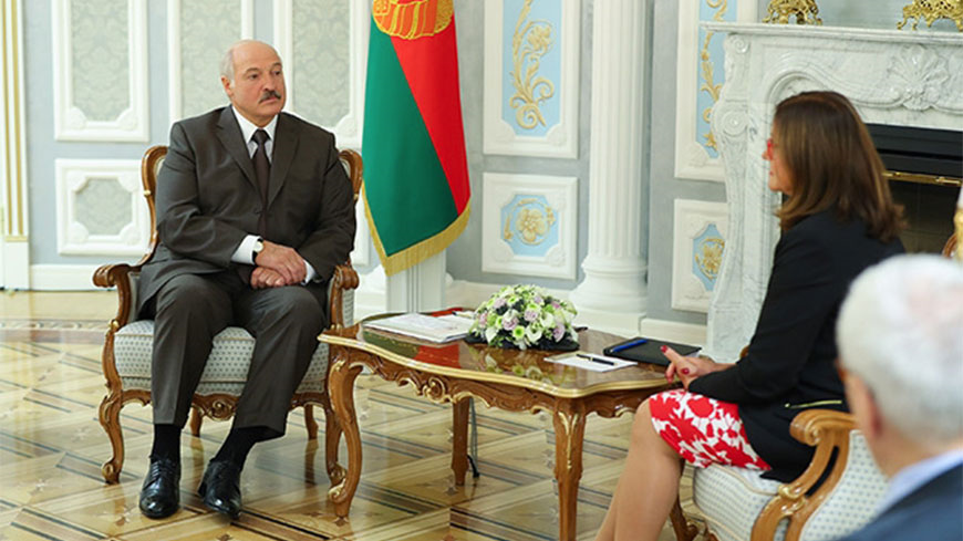 La Présidente du Congrès rencontre le Président du Belarus