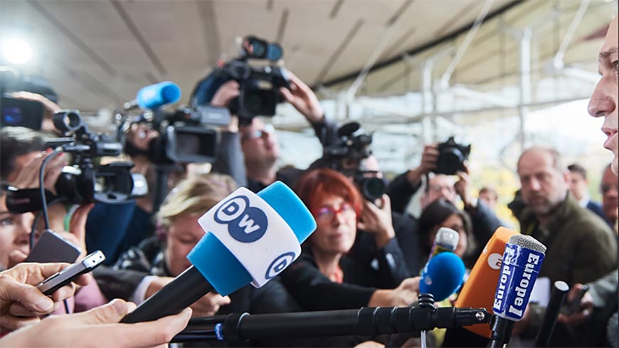 Les journalistes en danger prennent la parole : une étude sur les pressions indues exercées sur les journalistes