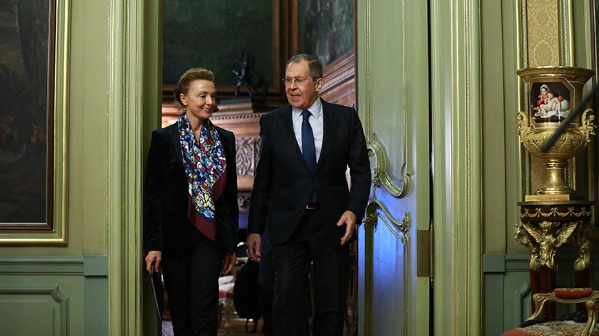 Generalsekretärin zu Arbeitsbesuch in Moskau