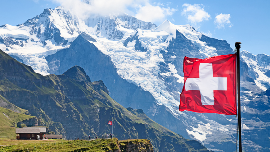 Sachverständigenbericht begrüßt Förderung von Minderheitensprachen in der Schweiz