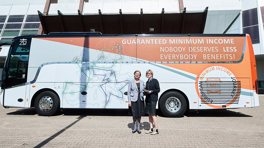 Stellvertretende Generalsekretärin begrüßt den "European Minimum Income Network Bus"