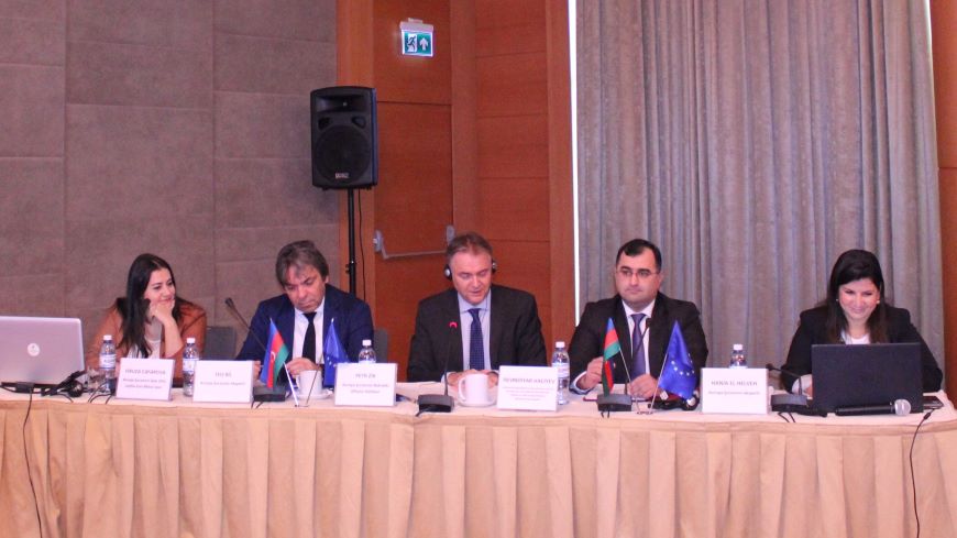 Azerbaijani authorities examine techniques to prevent and combat money laundering schemes associated with new payment methods