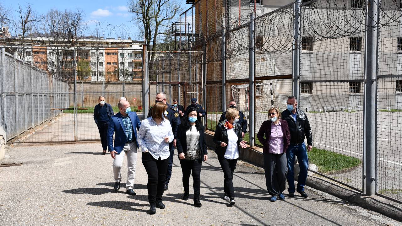 Participants from the region learn from BiH experiences in preventing radicalisation in prisons and disengaging violent extremist prisoners (VEPs)