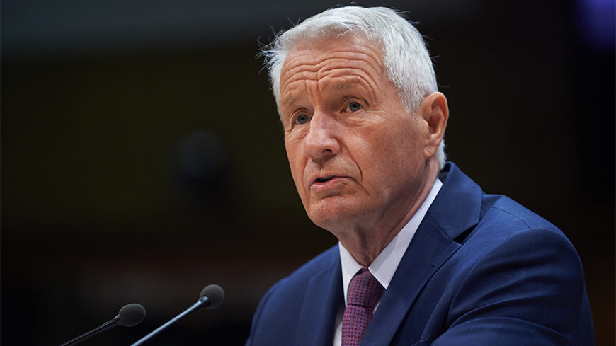 Le Secrétaire Général, Thorbjørn Jagland, rend hommage à Arseny Roginsky, président d’International Memorial