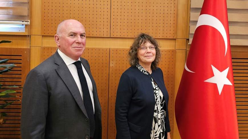 (from left to right) Michael Whine and Anhelita Kamenska, ECRI Rapporteurs for Türkiye.