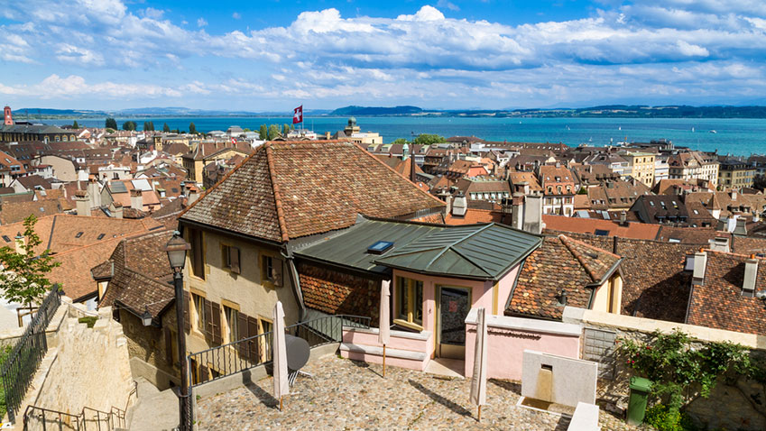 The Canton of Neuchâtel innovates and reaffirms its traditions of openness